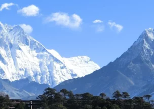 mountain-panorama everest-view-trek